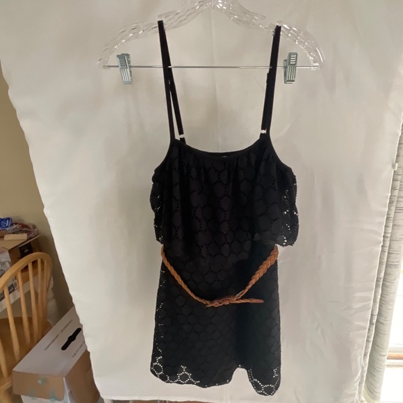 No Boundaries Lace dress - Picture 2 of 8